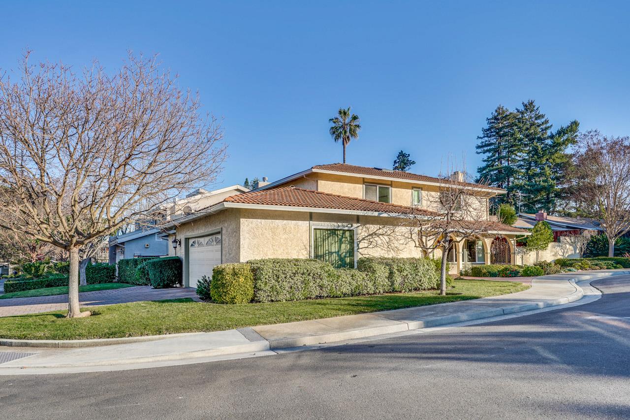 Detail Gallery Image 2 of 68 For 22014 Baxley Ct, Cupertino,  CA 95014 - 4 Beds | 3 Baths