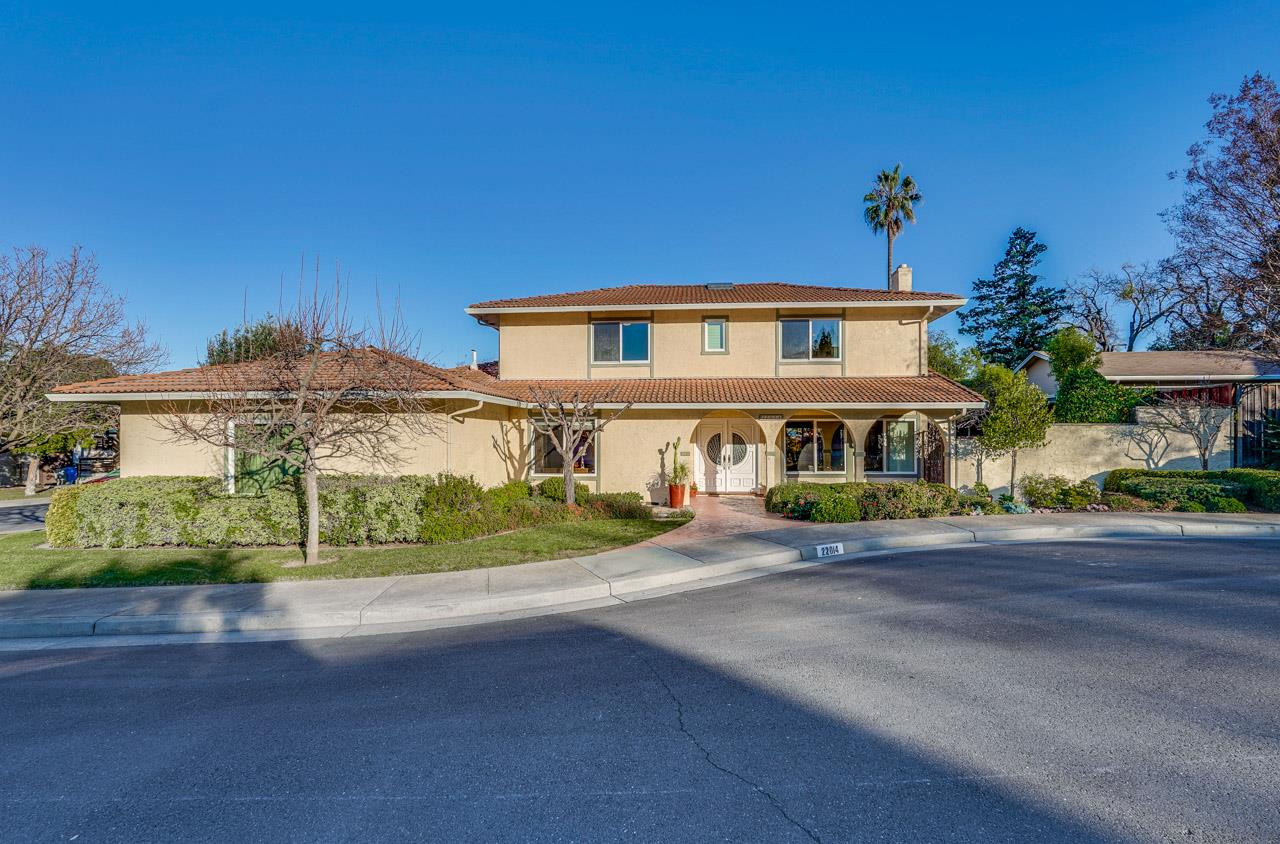 Detail Gallery Image 4 of 68 For 22014 Baxley Ct, Cupertino,  CA 95014 - 4 Beds | 3 Baths