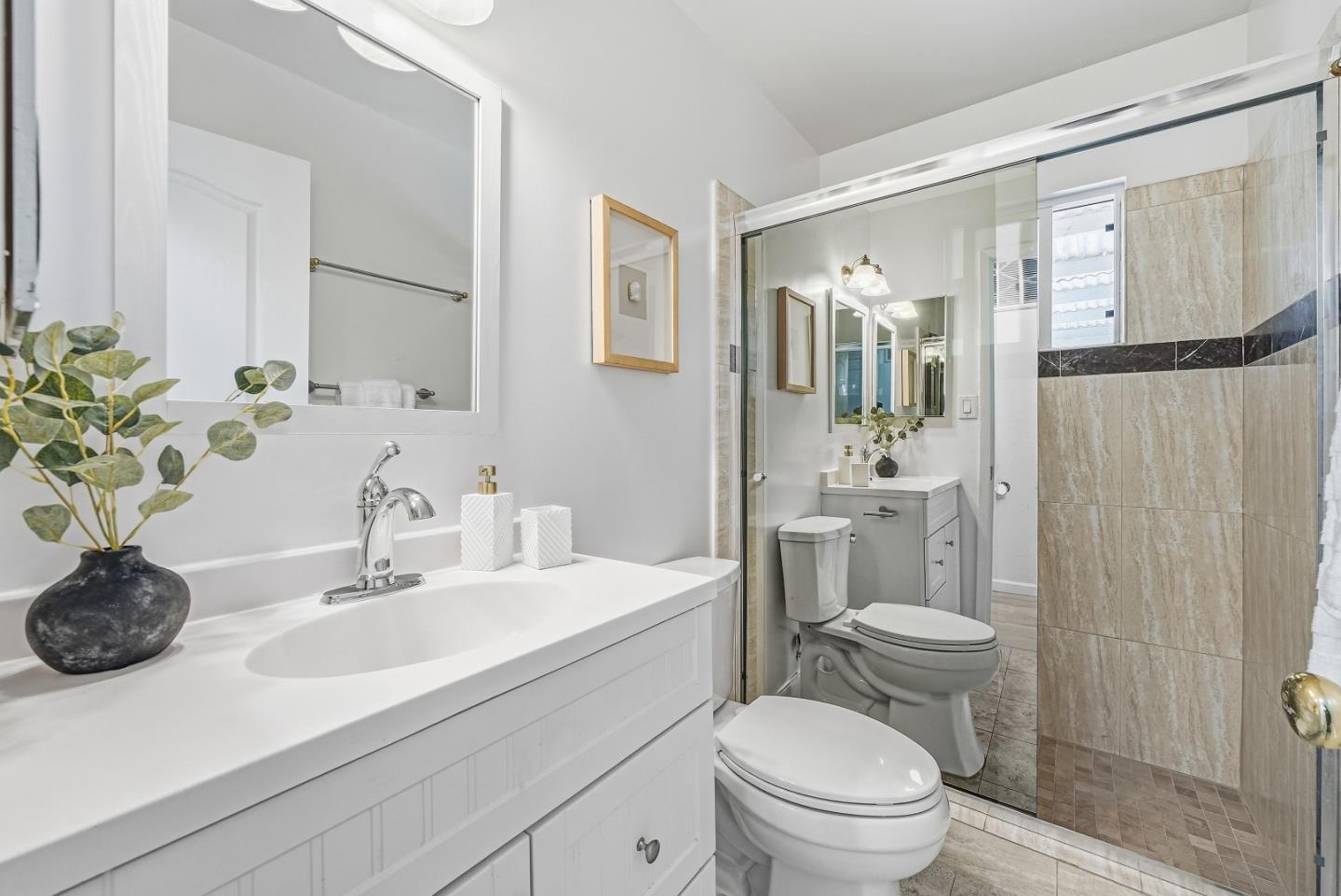 Detail Gallery Image 16 of 49 For 2152 Ashwood Ln, San Jose,  CA 95132 - 5 Beds | 3 Baths