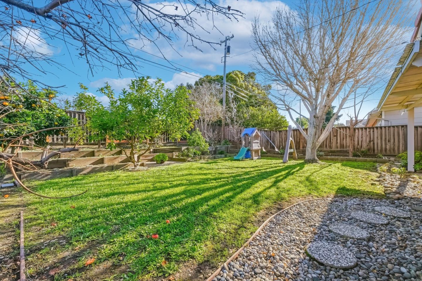 Detail Gallery Image 34 of 49 For 2152 Ashwood Ln, San Jose,  CA 95132 - 5 Beds | 3 Baths