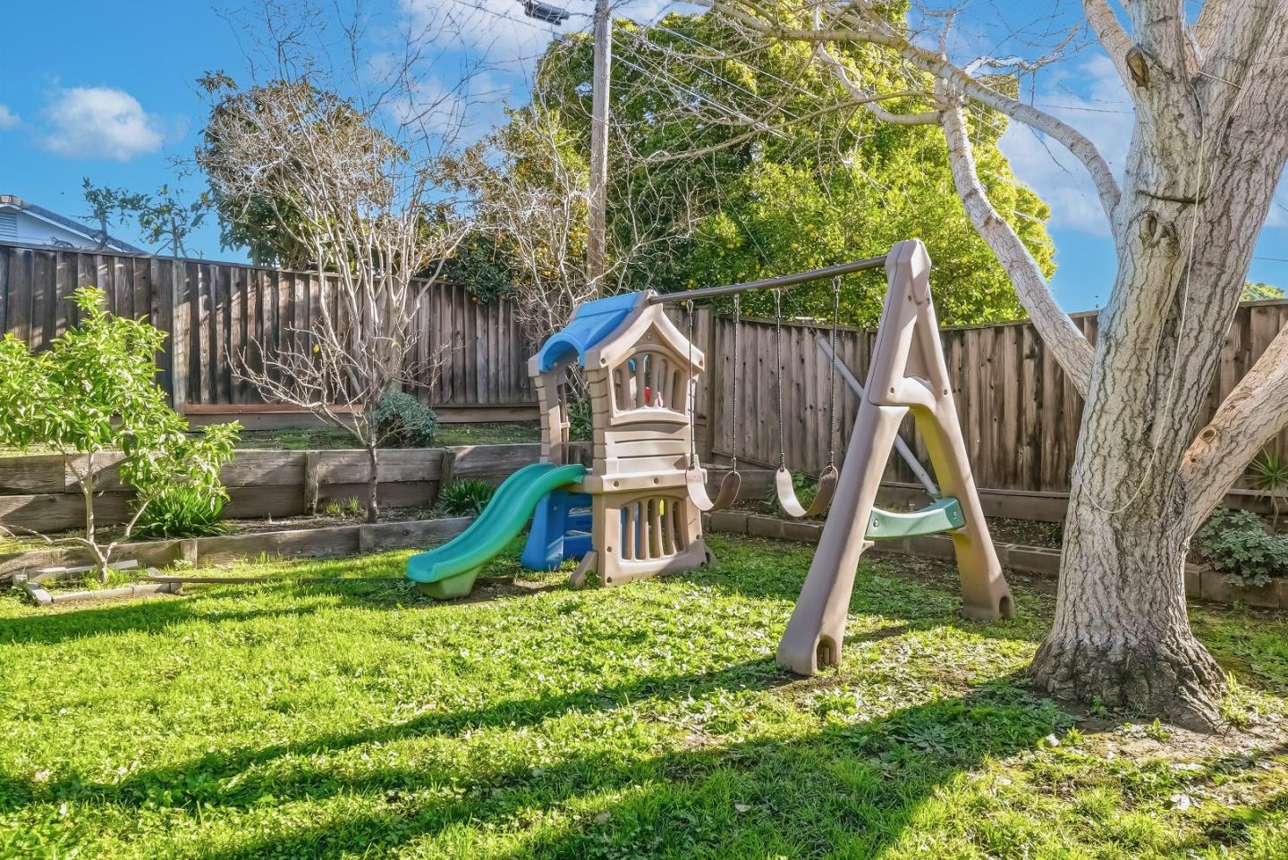 Detail Gallery Image 36 of 49 For 2152 Ashwood Ln, San Jose,  CA 95132 - 5 Beds | 3 Baths