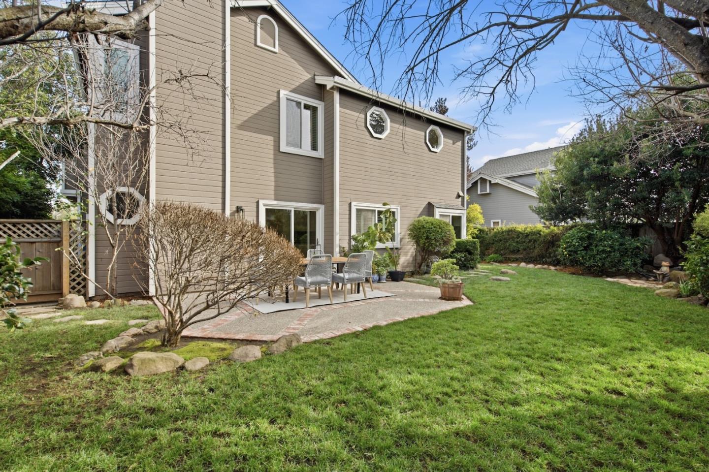 Detail Gallery Image 7 of 19 For 608 Bahama Ln, Foster City,  CA 94404 - 3 Beds | 2/1 Baths