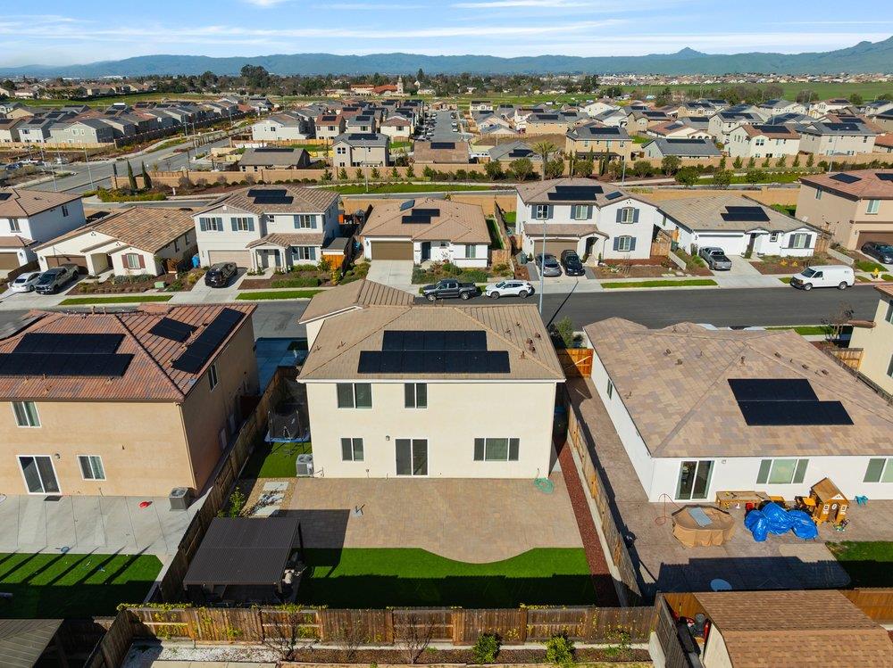 Detail Gallery Image 38 of 39 For 2031 Wildflower Dr, Hollister,  CA 95023 - 4 Beds | 3 Baths