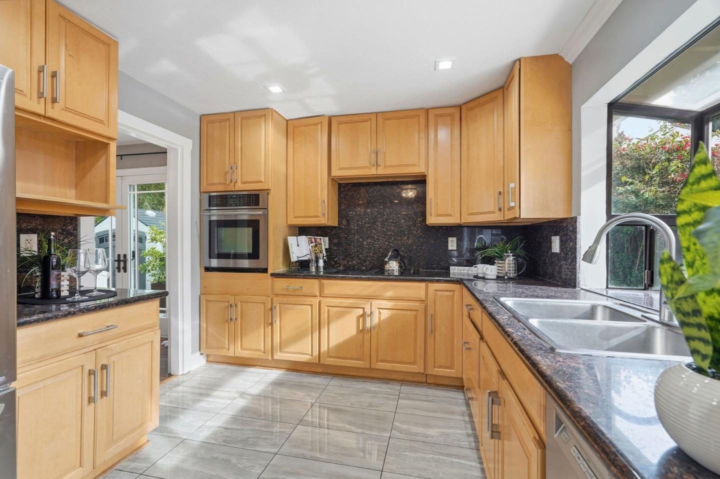 Detail Gallery Image 12 of 49 For 4802 Rio Vista, San Jose,  CA 95129 - 4 Beds | 3 Baths