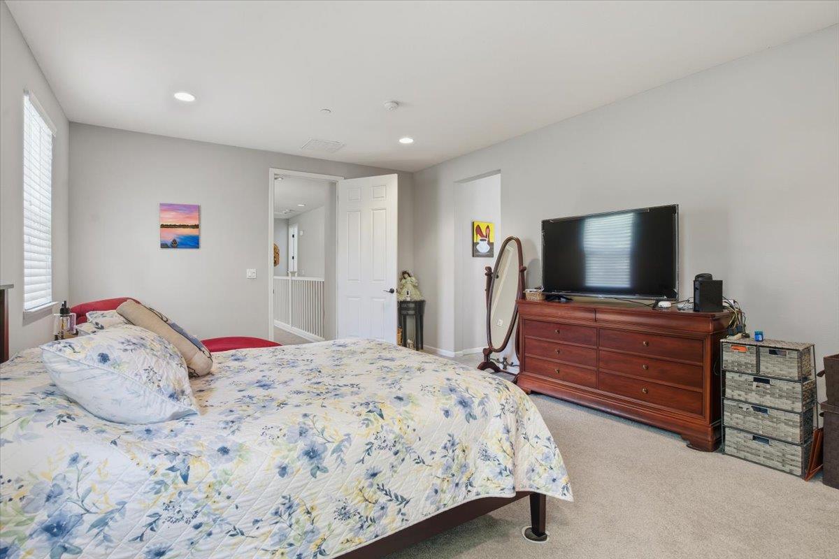 Detail Gallery Image 19 of 29 For 125 Lusitano Way, Gilroy,  CA 95020 - 4 Beds | 3 Baths