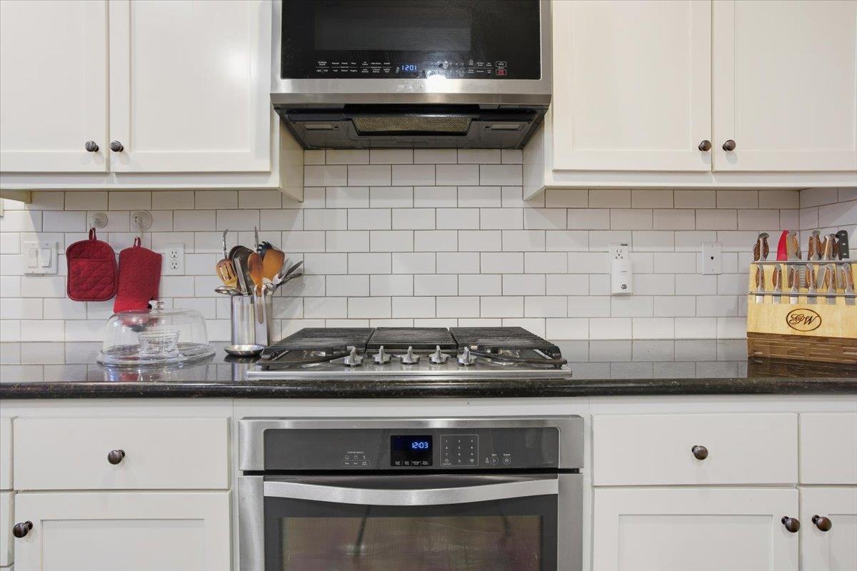 Detail Gallery Image 9 of 29 For 125 Lusitano Way, Gilroy,  CA 95020 - 4 Beds | 3 Baths