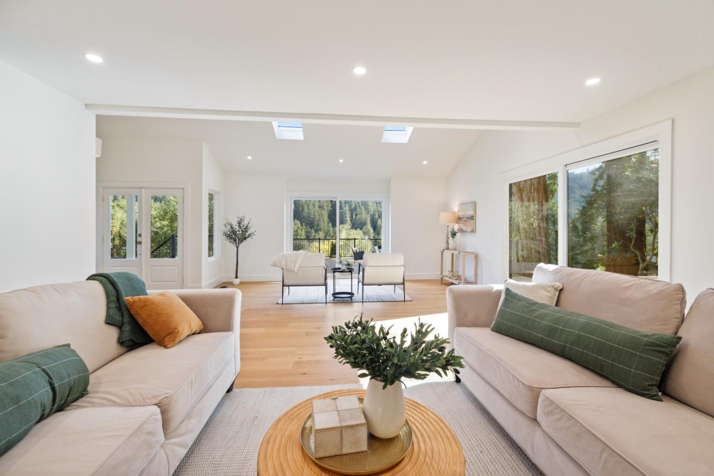 Detail Gallery Image 6 of 53 For 620 Manzanita Ave, Boulder Creek,  CA 95006 - 4 Beds | 3/1 Baths