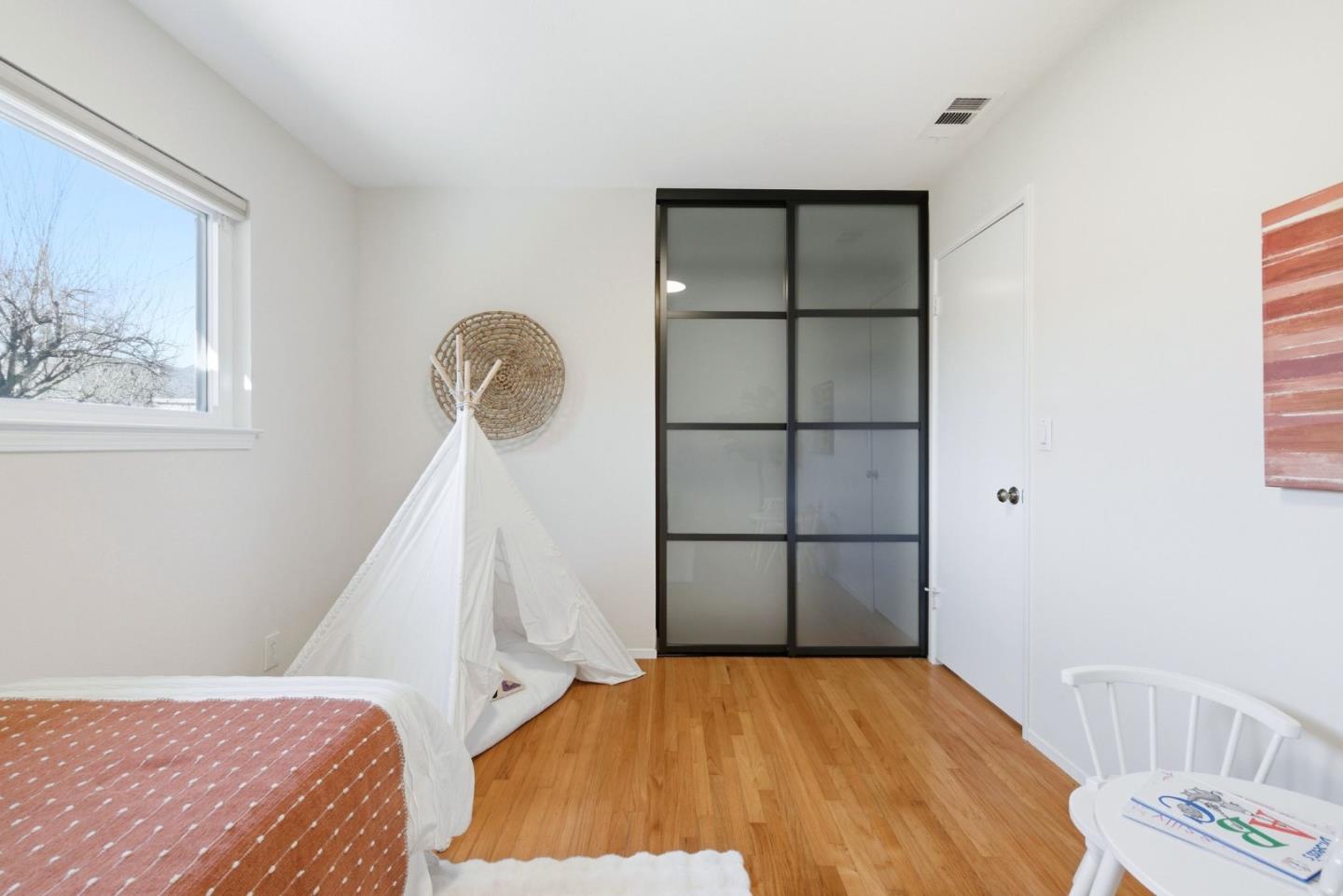 Detail Gallery Image 17 of 70 For 2560 Elliot Ct, Santa Clara,  CA 95051 - 3 Beds | 2 Baths