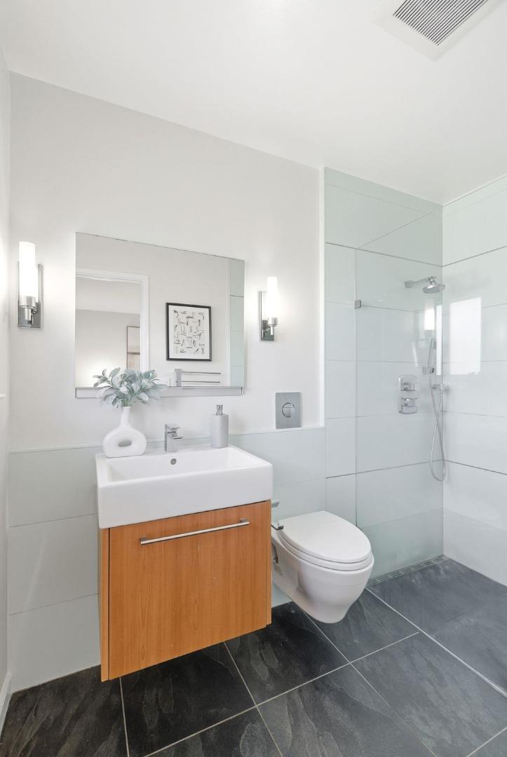 Detail Gallery Image 21 of 70 For 2560 Elliot Ct, Santa Clara,  CA 95051 - 3 Beds | 2 Baths