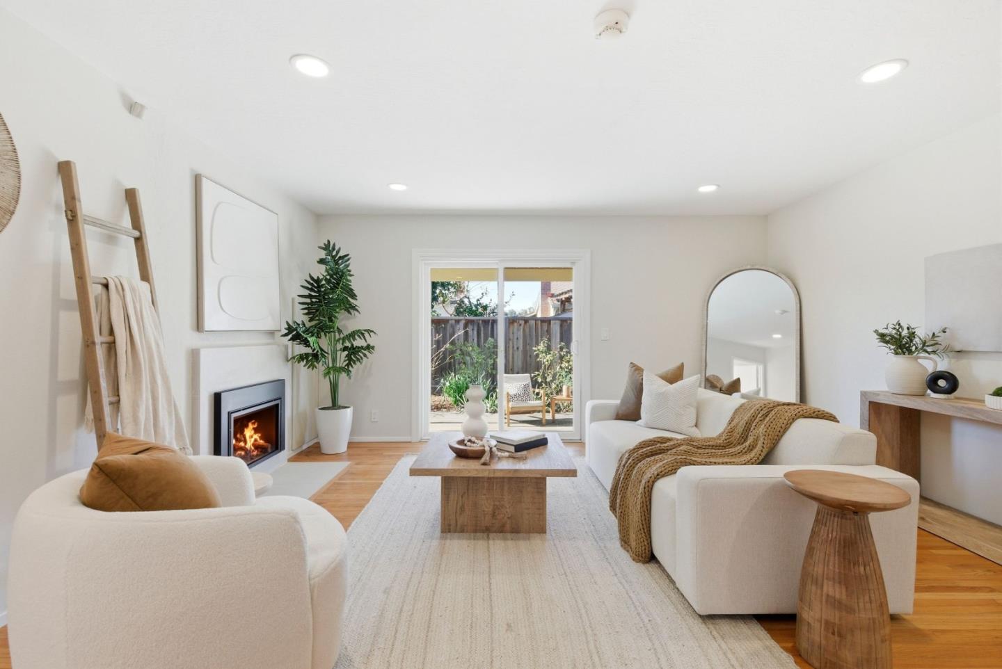 Detail Gallery Image 5 of 70 For 2560 Elliot Ct, Santa Clara,  CA 95051 - 3 Beds | 2 Baths