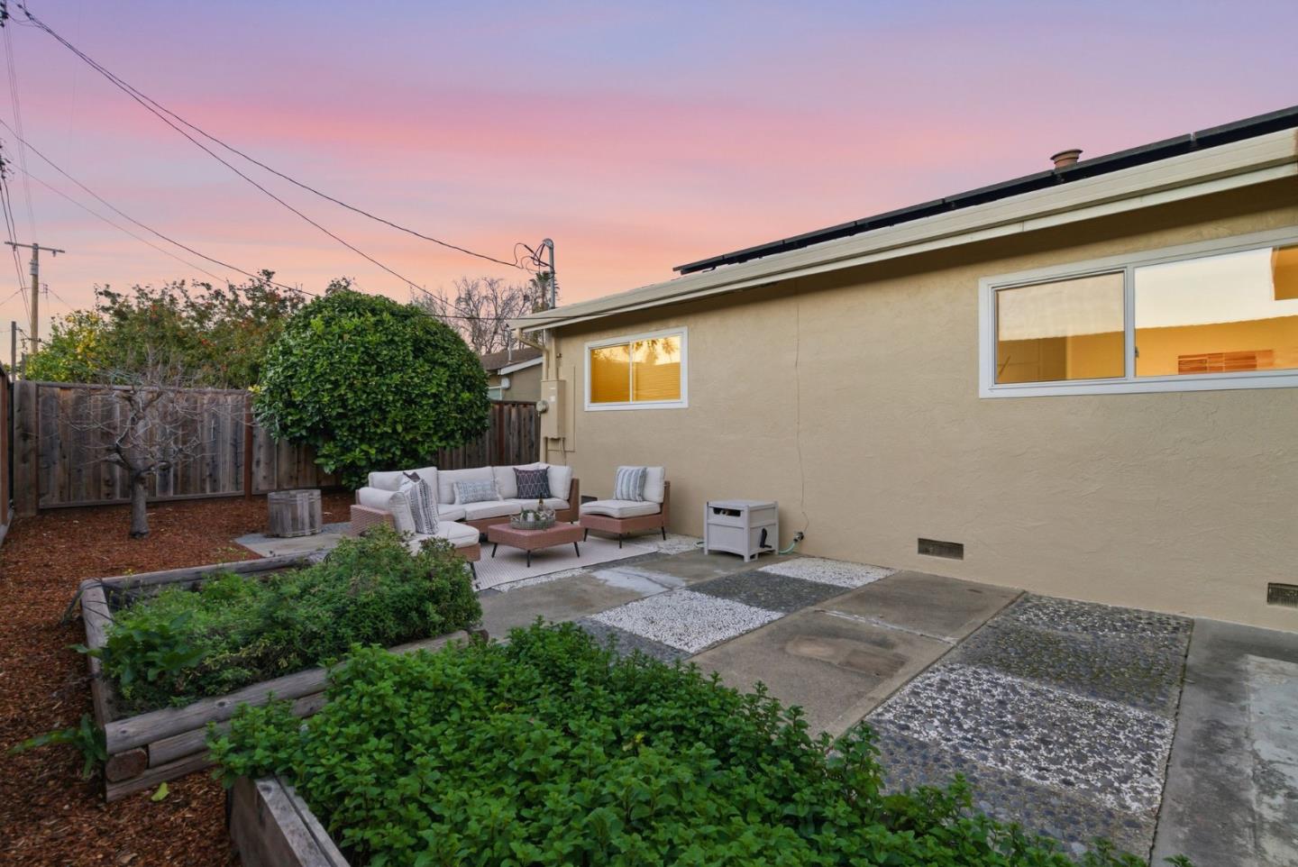 Detail Gallery Image 50 of 70 For 2560 Elliot Ct, Santa Clara,  CA 95051 - 3 Beds | 2 Baths