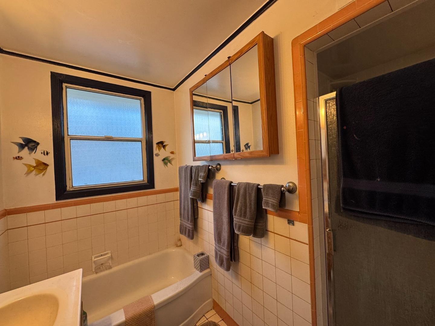 Detail Gallery Image 10 of 18 For 37 Greenwood Dr, South San Francisco,  CA 94080 - 2 Beds | 1 Baths