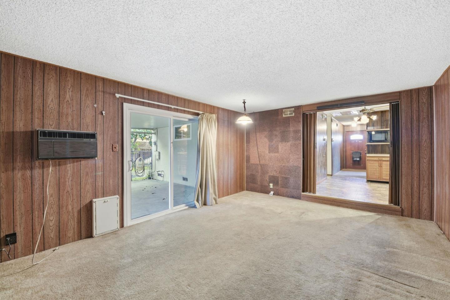 Detail Gallery Image 11 of 38 For 4588 Sloat Rd, Fremont,  CA 94538 - 3 Beds | 2 Baths