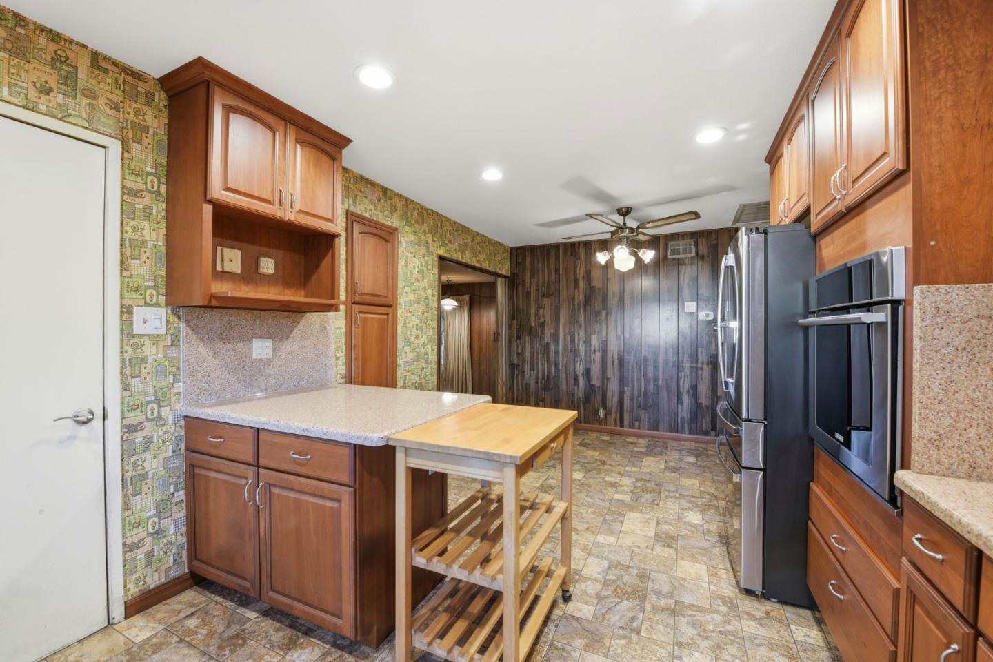 Detail Gallery Image 18 of 38 For 4588 Sloat Rd, Fremont,  CA 94538 - 3 Beds | 2 Baths