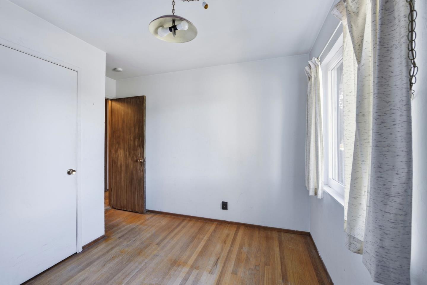 Detail Gallery Image 24 of 38 For 4588 Sloat Rd, Fremont,  CA 94538 - 3 Beds | 2 Baths