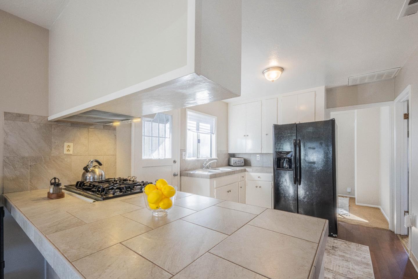 Detail Gallery Image 13 of 20 For 520 Amador Ave, Seaside,  CA 93955 - 2 Beds | 1 Baths