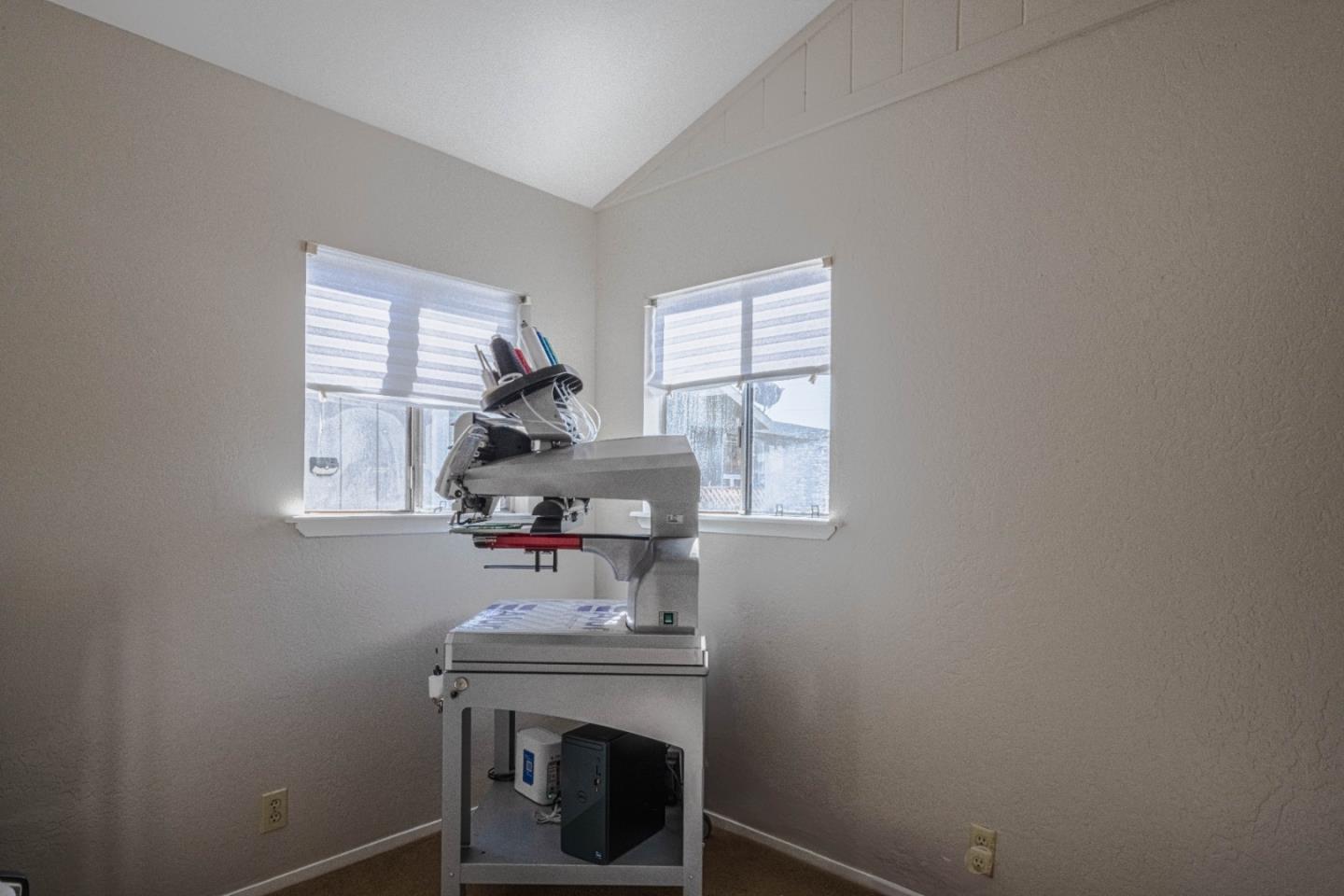 Detail Gallery Image 18 of 20 For 520 Amador Ave, Seaside,  CA 93955 - 2 Beds | 1 Baths