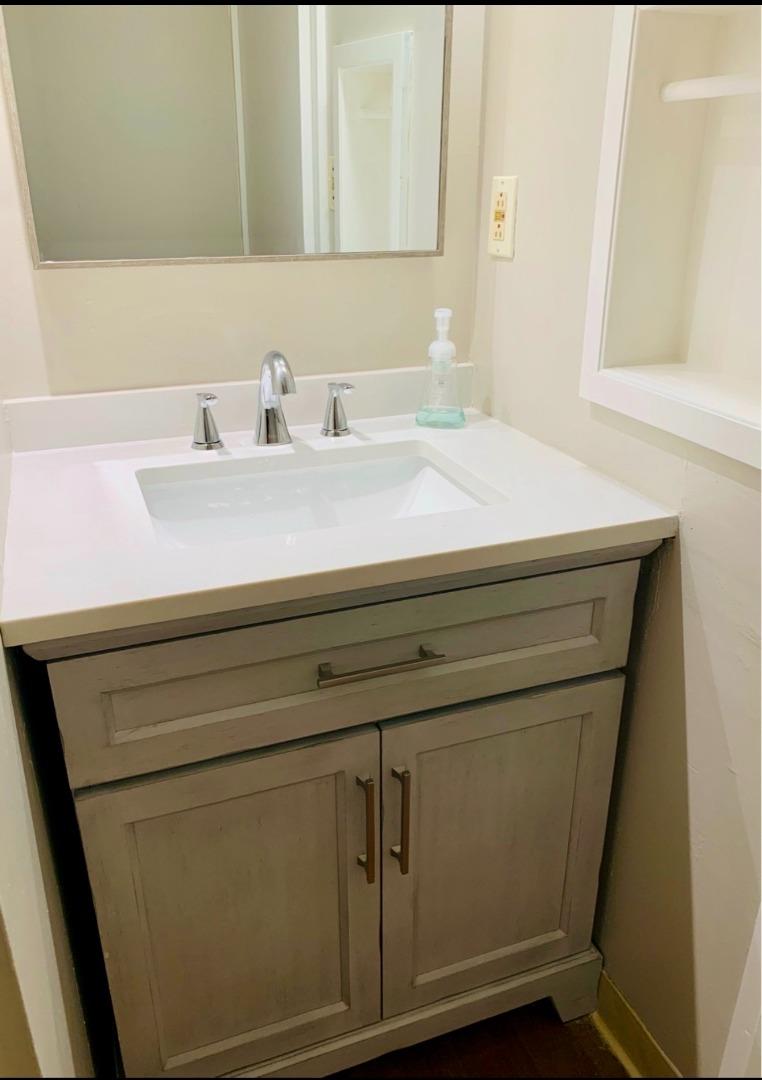 Detail Gallery Image 9 of 12 For 520 Amador Ave, Seaside,  CA 93955 - 2 Beds | 1 Baths