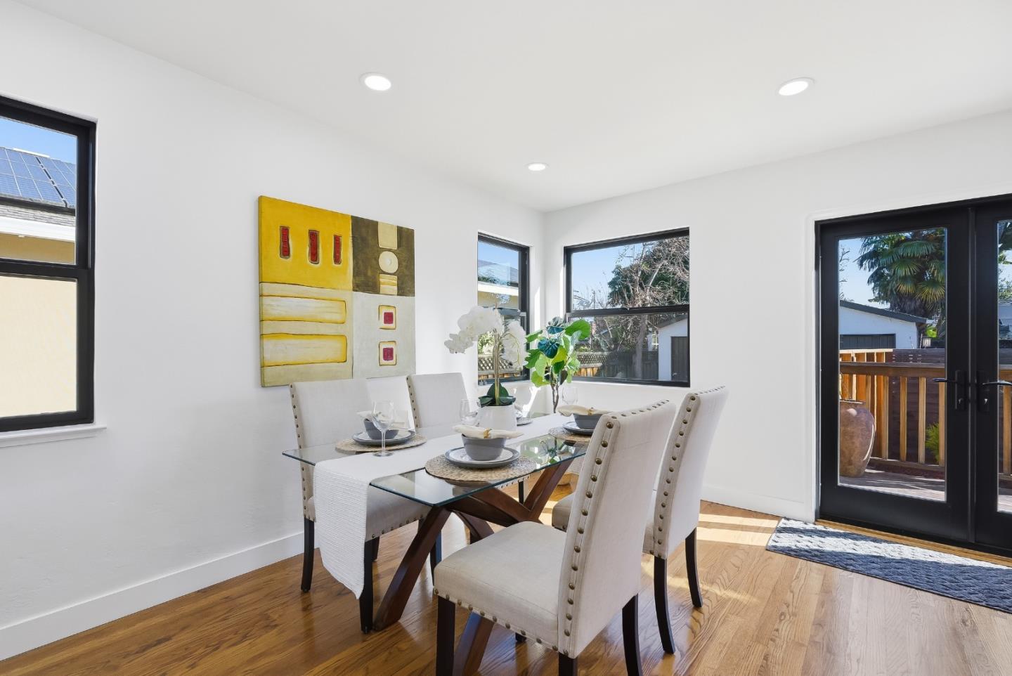 Detail Gallery Image 14 of 48 For 368 Flora Vista Ave, Sunnyvale,  CA 94086 - 3 Beds | 3 Baths