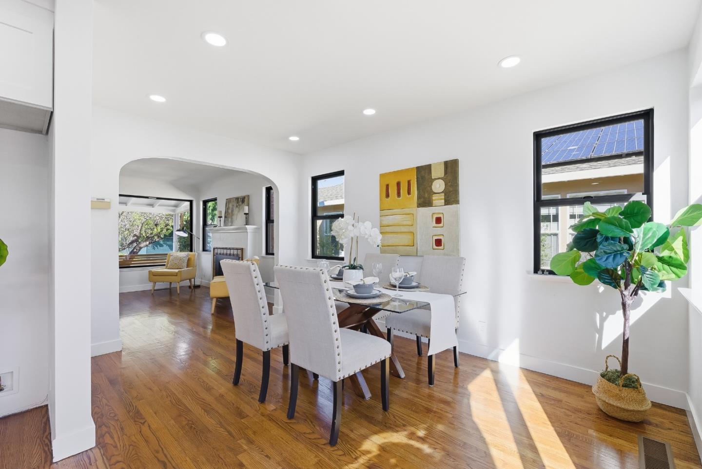 Detail Gallery Image 15 of 48 For 368 Flora Vista Ave, Sunnyvale,  CA 94086 - 3 Beds | 3 Baths