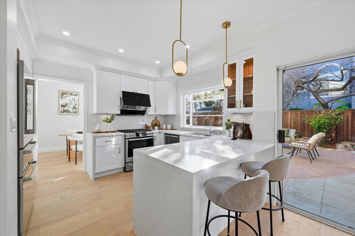 Detail Gallery Image 15 of 62 For 34355 Windsong Ter, Fremont,  CA 94555 - 3 Beds | 2/1 Baths