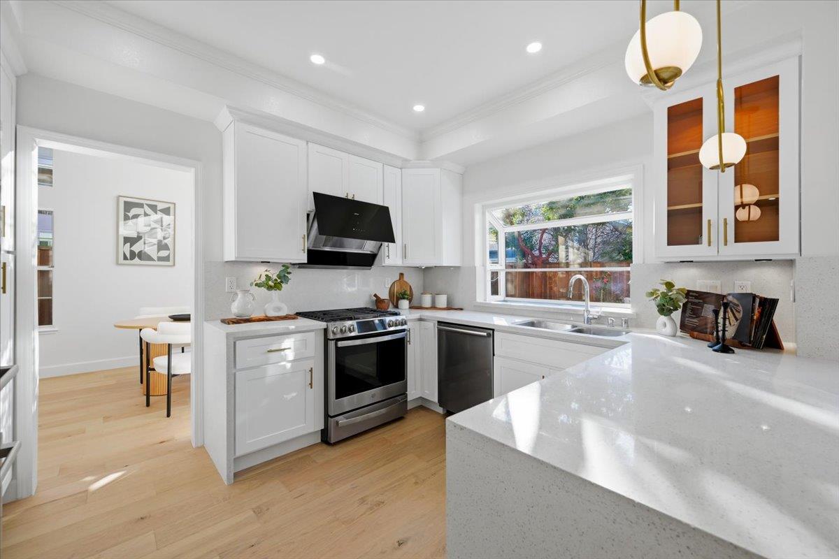 Detail Gallery Image 17 of 62 For 34355 Windsong Ter, Fremont,  CA 94555 - 3 Beds | 2/1 Baths