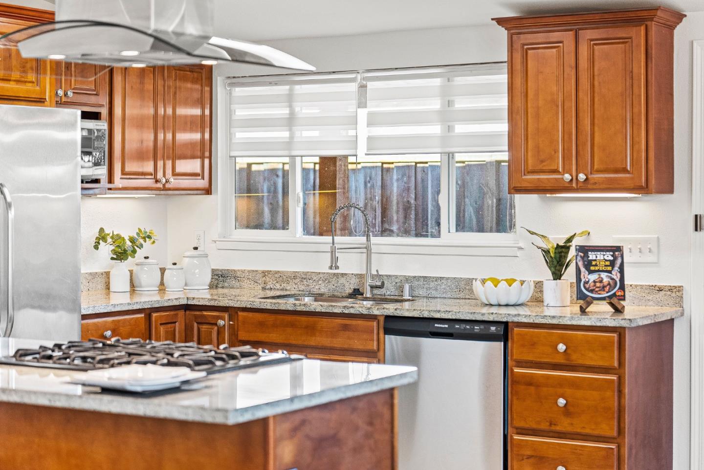 Detail Gallery Image 12 of 43 For 2083 Everglade St, Hayward,  CA 94545 - 3 Beds | 2 Baths