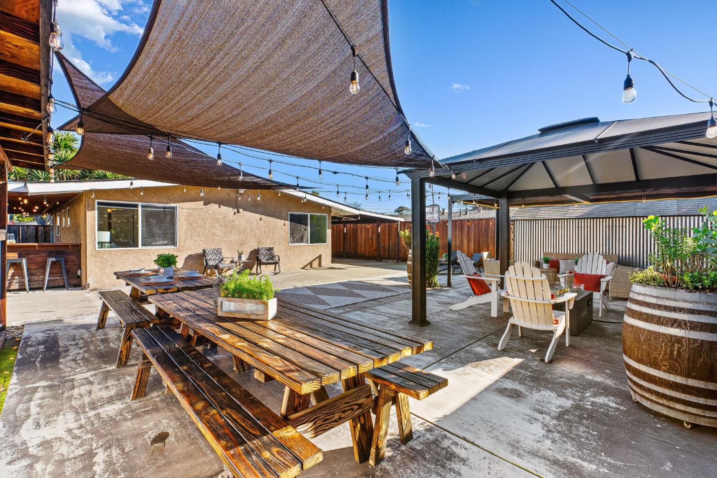 Detail Gallery Image 21 of 43 For 2083 Everglade St, Hayward,  CA 94545 - 3 Beds | 2 Baths