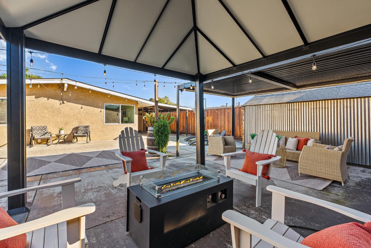 Detail Gallery Image 22 of 43 For 2083 Everglade St, Hayward,  CA 94545 - 3 Beds | 2 Baths