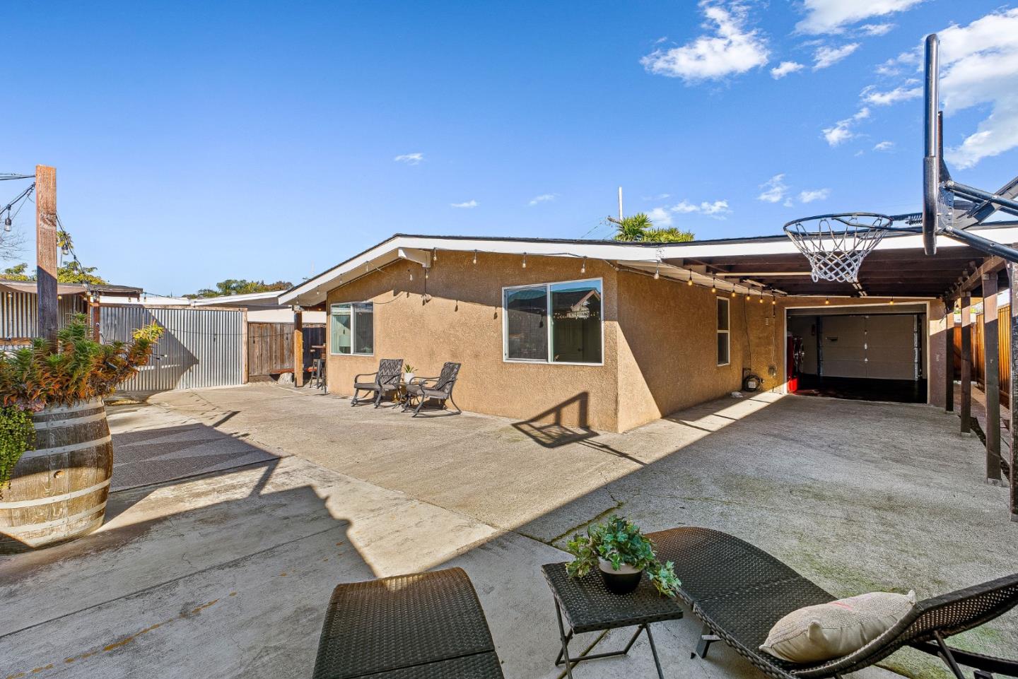 Detail Gallery Image 25 of 43 For 2083 Everglade St, Hayward,  CA 94545 - 3 Beds | 2 Baths