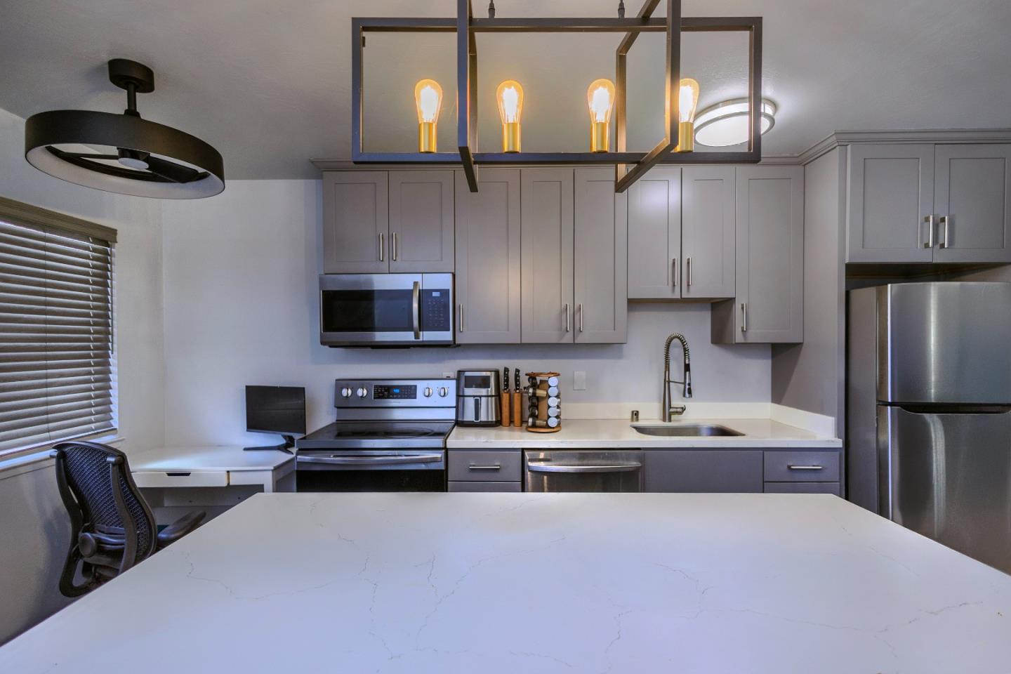 Detail Gallery Image 11 of 39 For 693 San Bruno Ave, Brisbane,  CA 94005 - – Beds | – Baths