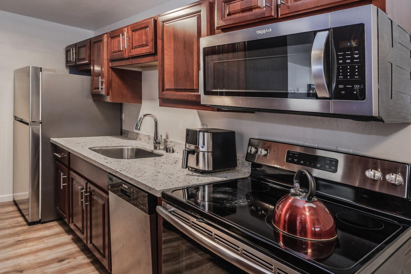 Detail Gallery Image 17 of 39 For 693 San Bruno Ave, Brisbane,  CA 94005 - – Beds | – Baths