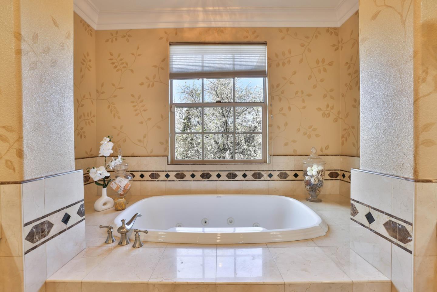 Detail Gallery Image 30 of 60 For 1105 Grimley Ln, San Jose,  CA 95120 - 6 Beds | 4/1 Baths