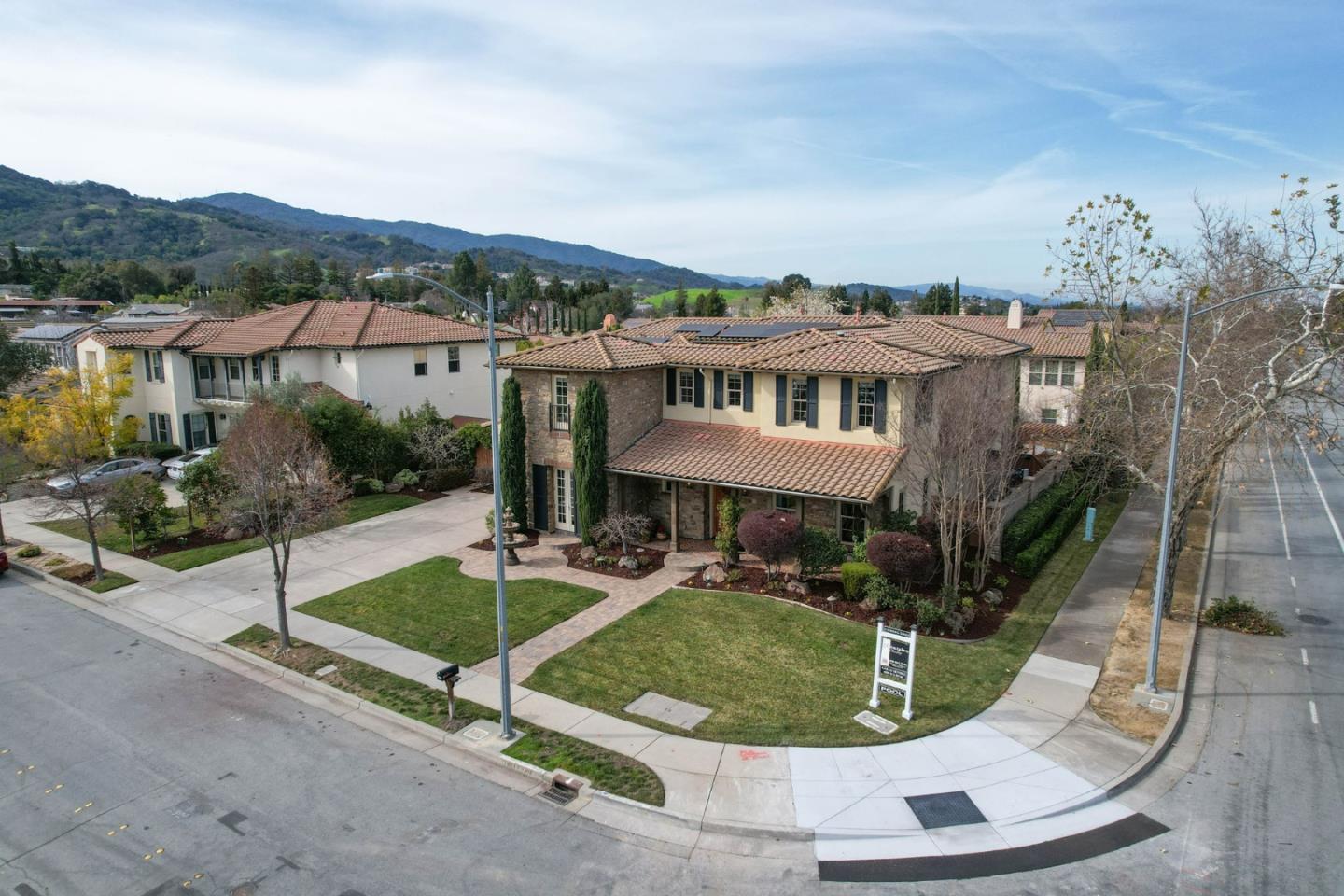 Detail Gallery Image 56 of 60 For 1105 Grimley Ln, San Jose,  CA 95120 - 6 Beds | 4/1 Baths