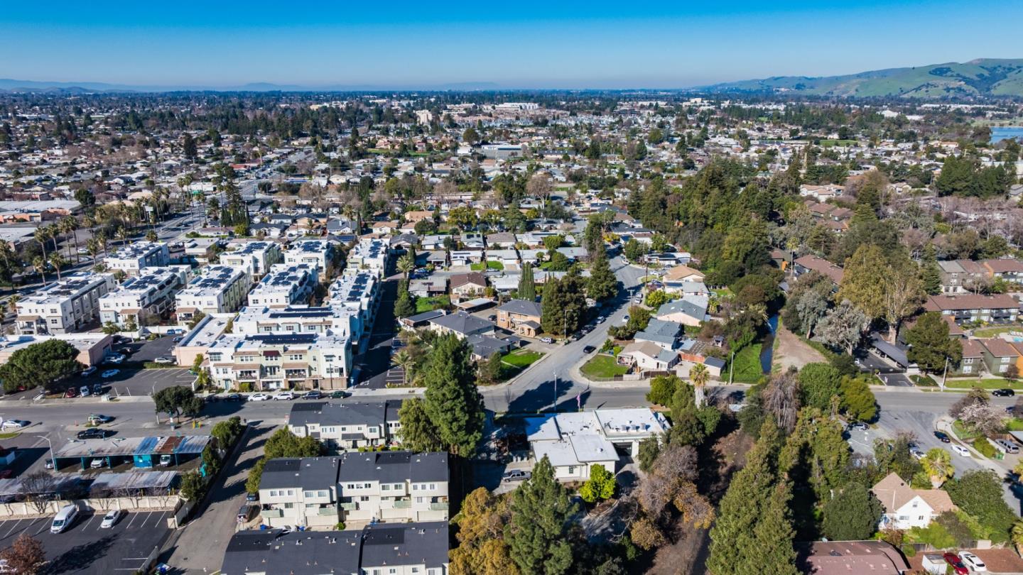 Detail Gallery Image 16 of 26 For 40775 Max Dr, Fremont,  CA 94538 - – Beds | – Baths