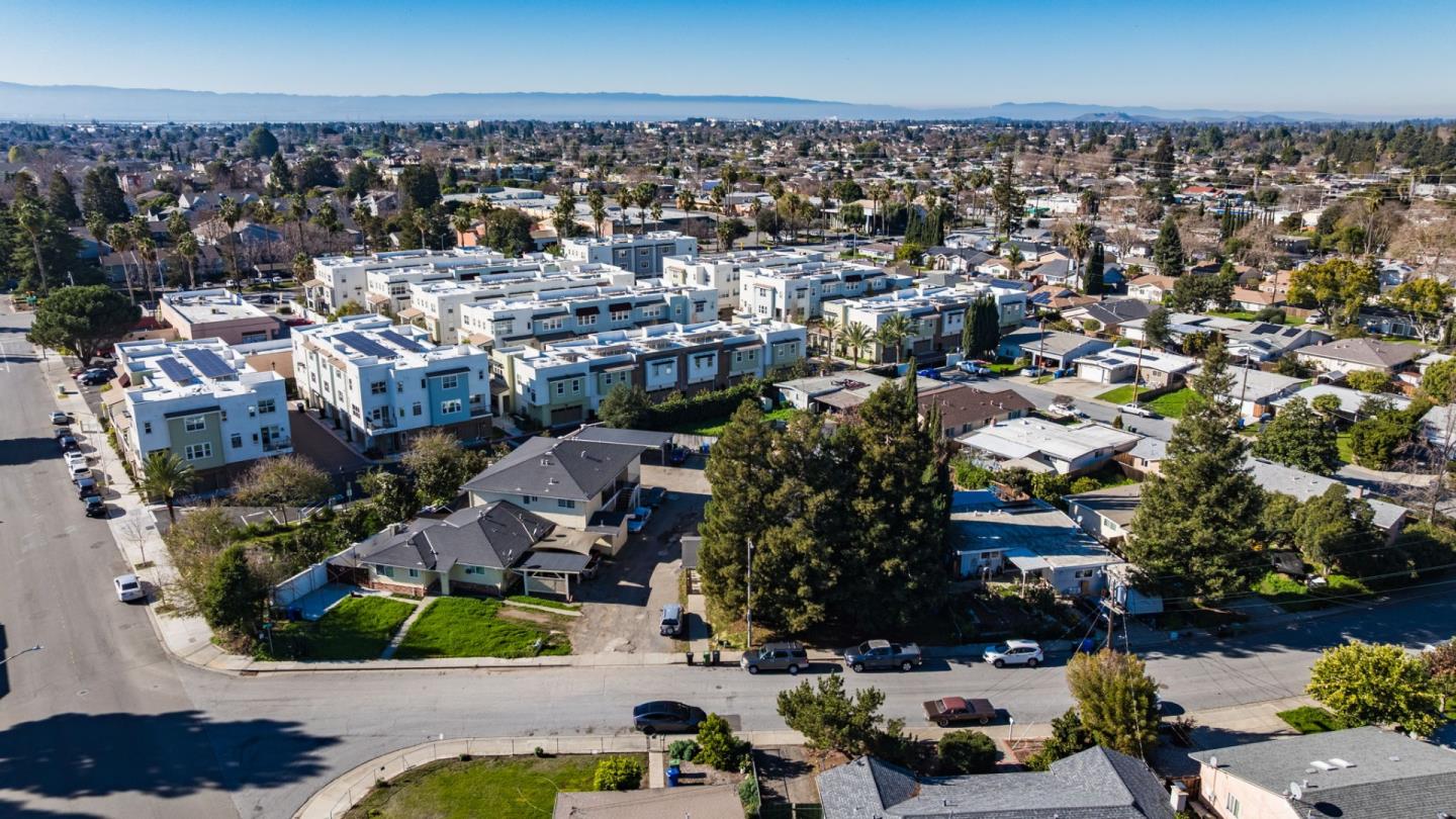 Detail Gallery Image 25 of 26 For 40775 Max Dr, Fremont,  CA 94538 - – Beds | – Baths