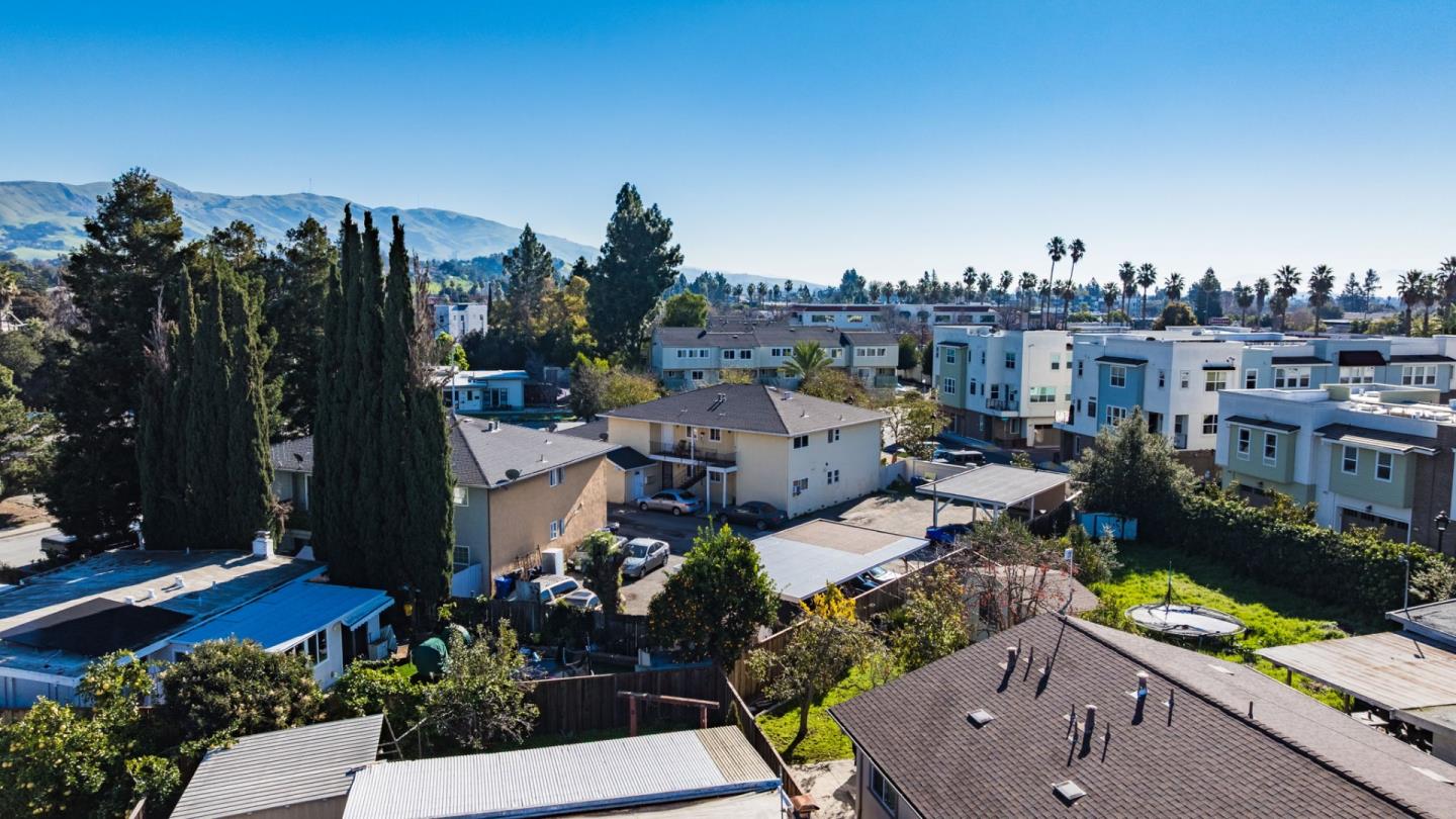 Detail Gallery Image 3 of 26 For 40775 Max Dr, Fremont,  CA 94538 - – Beds | – Baths