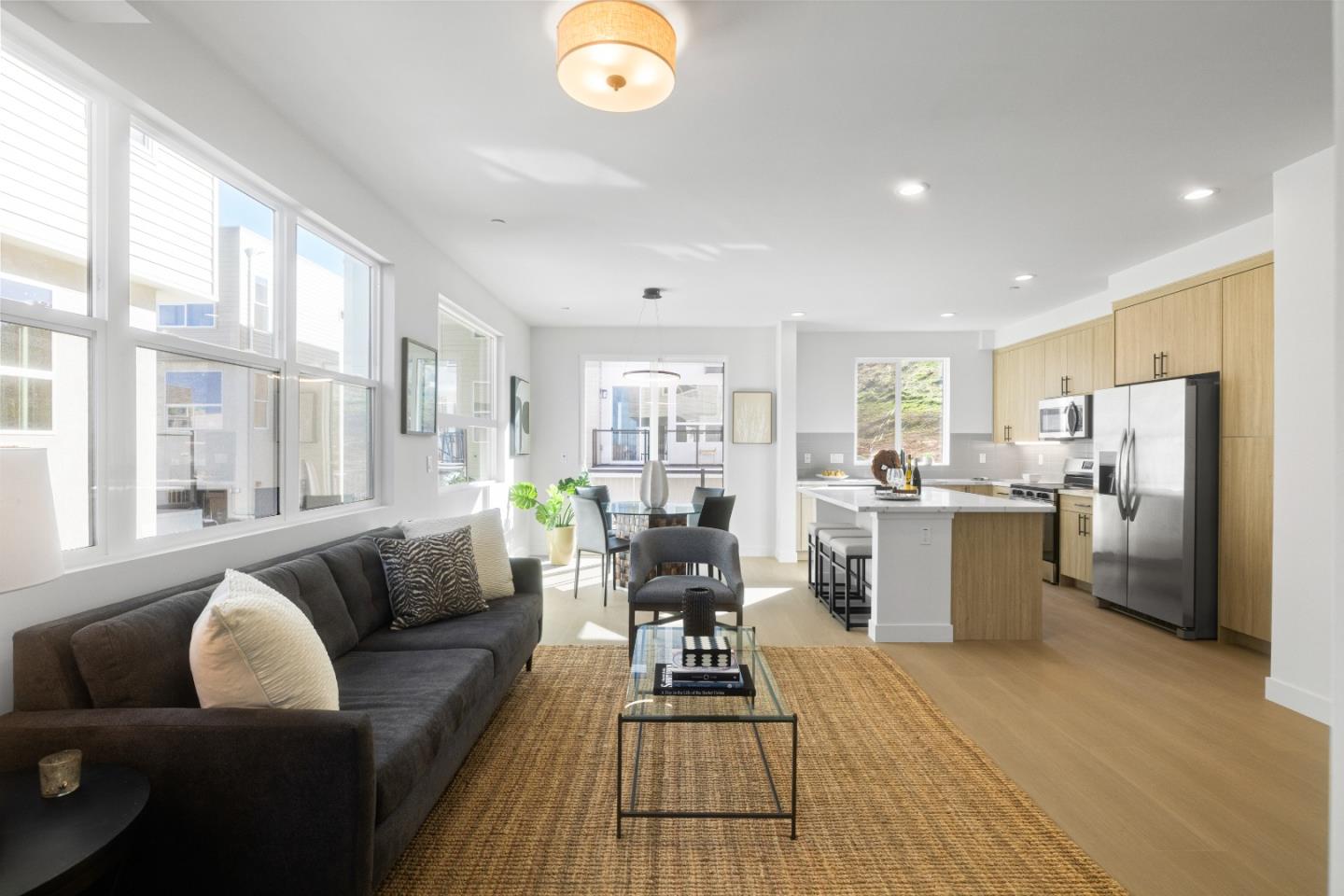 Detail Gallery Image 2 of 28 For 837 Fassler #837,  Pacifica,  CA 94044 - 3 Beds | 3/1 Baths