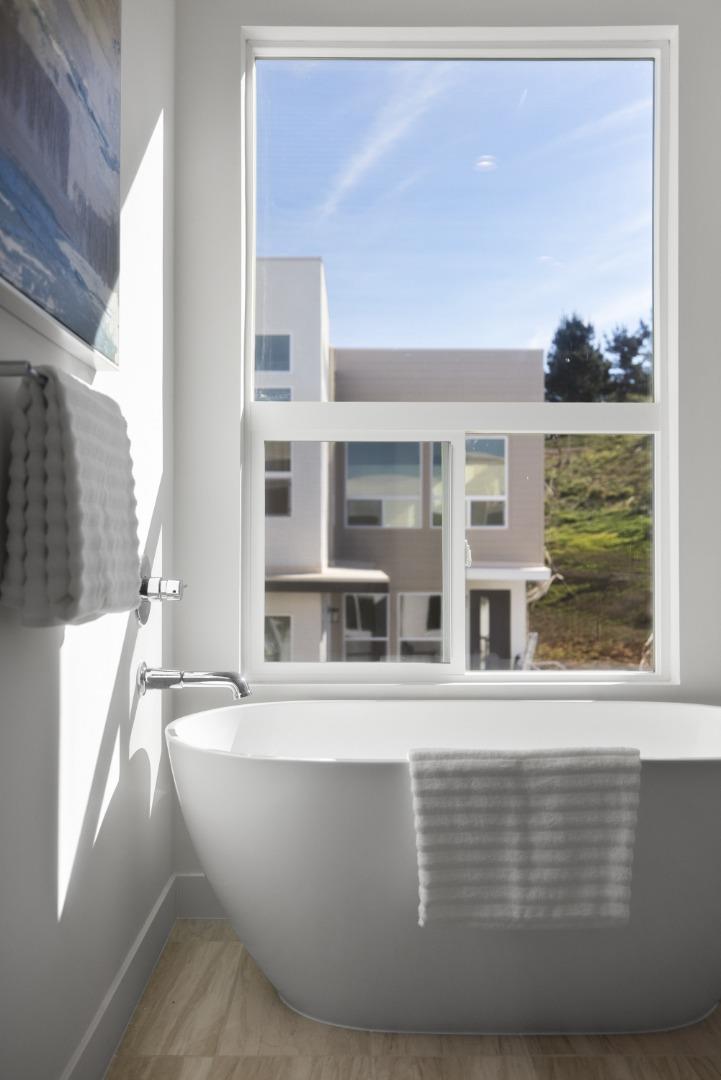 Detail Gallery Image 20 of 28 For 837 Fassler #837,  Pacifica,  CA 94044 - 3 Beds | 3/1 Baths