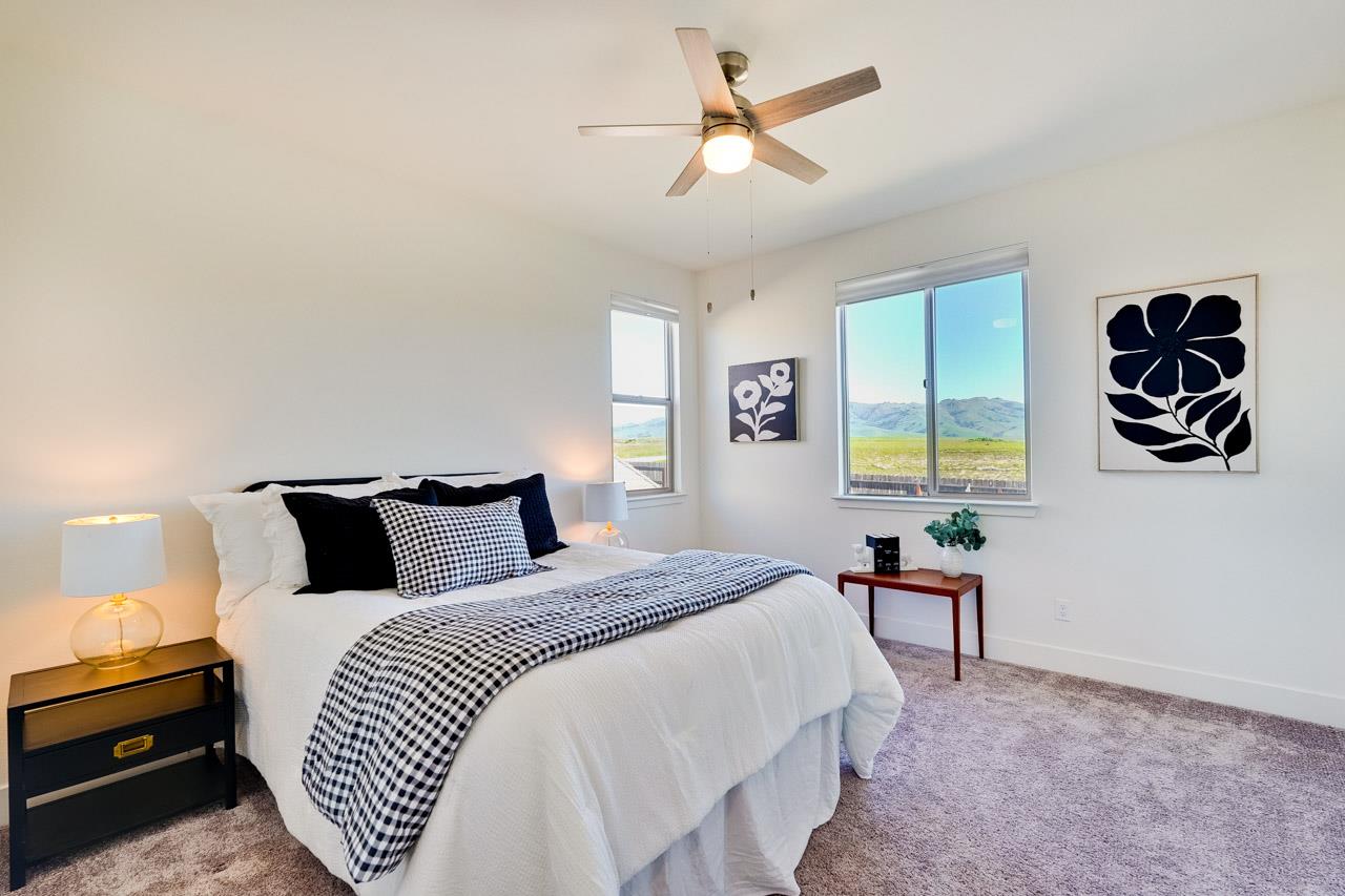 Detail Gallery Image 19 of 32 For 1495 Wildrye Ct, Hollister,  CA 95023 - 4 Beds | 3 Baths