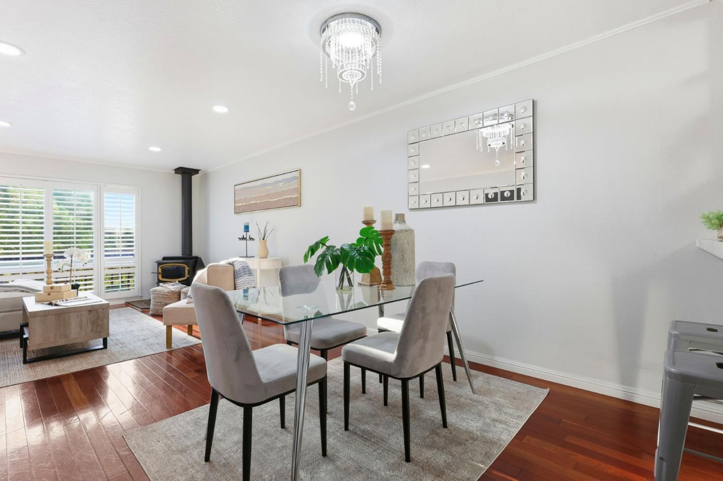 Detail Gallery Image 12 of 28 For 768 Stonegate Dr, South San Francisco,  CA 94080 - 2 Beds | 1/1 Baths