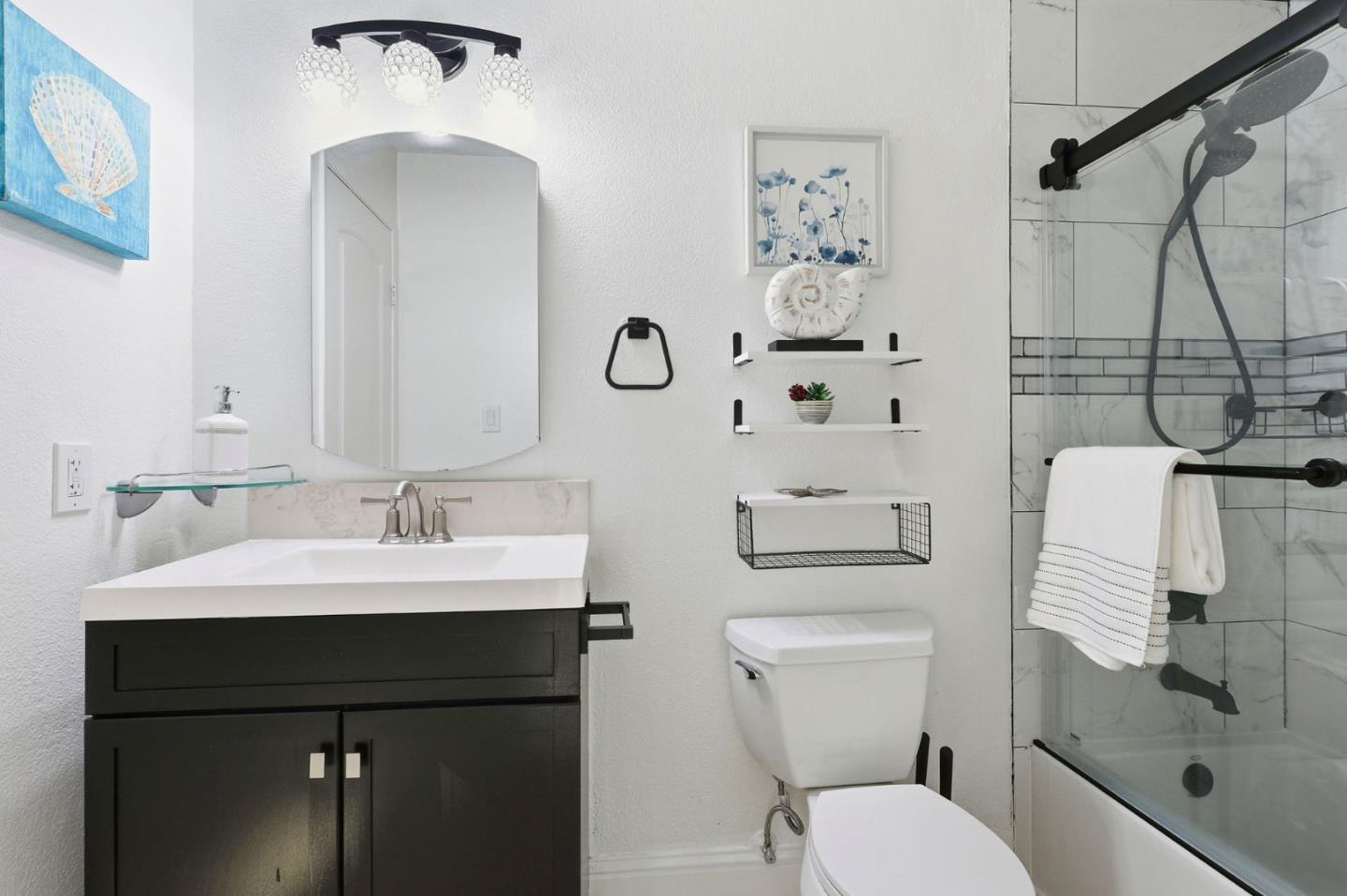 Detail Gallery Image 21 of 28 For 768 Stonegate Dr, South San Francisco,  CA 94080 - 2 Beds | 1/1 Baths