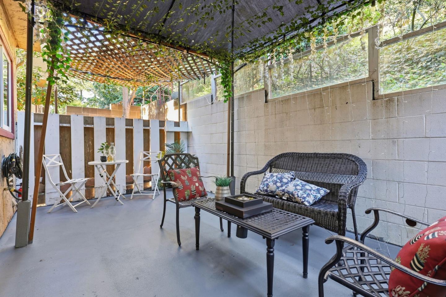 Detail Gallery Image 26 of 28 For 768 Stonegate Dr, South San Francisco,  CA 94080 - 2 Beds | 1/1 Baths