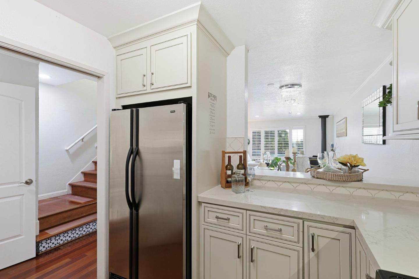 Detail Gallery Image 9 of 28 For 768 Stonegate Dr, South San Francisco,  CA 94080 - 2 Beds | 1/1 Baths