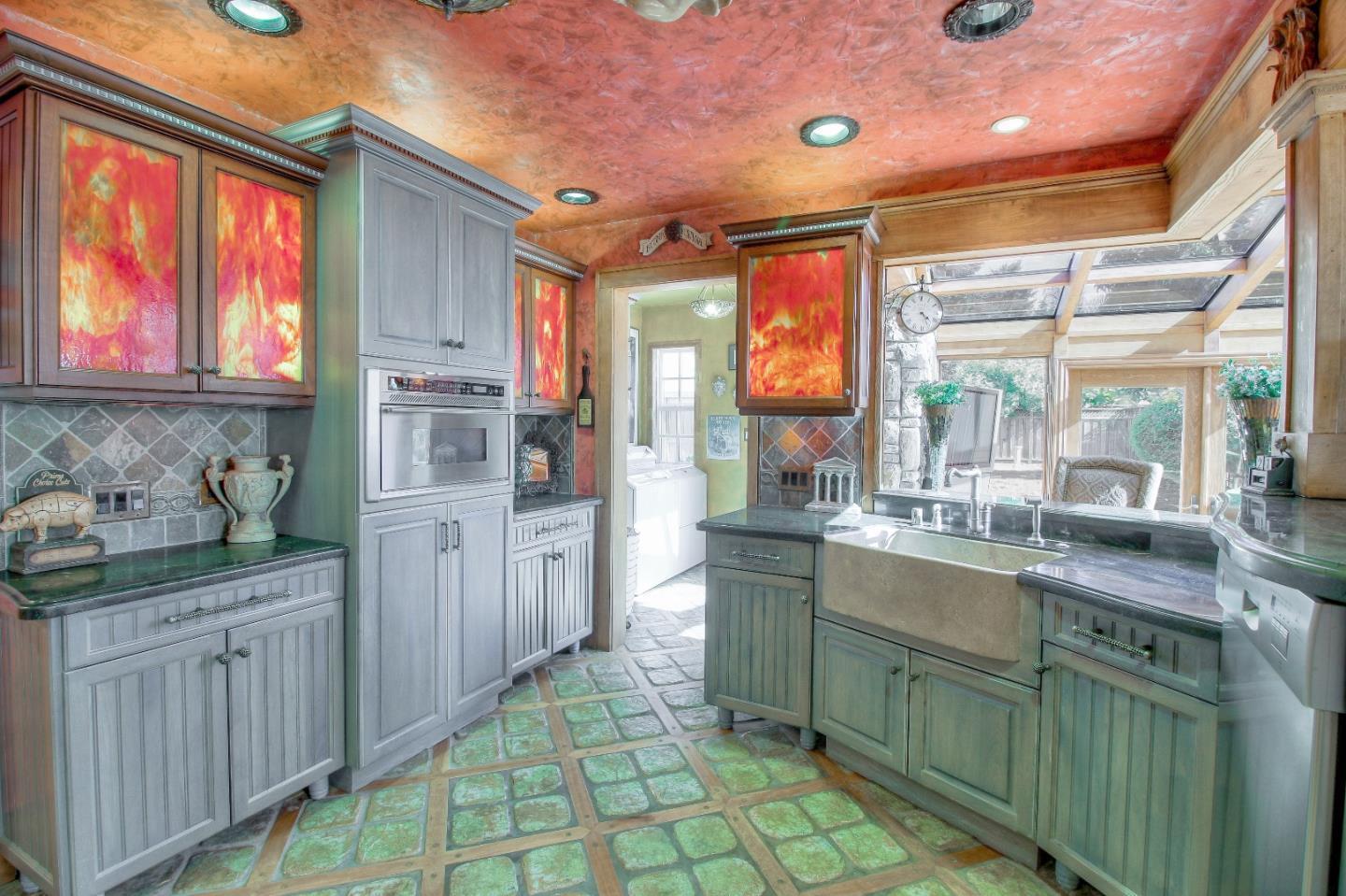 Detail Gallery Image 4 of 14 For 1062 Lincoln Ct, San Jose,  CA 95125 - 3 Beds | 2 Baths