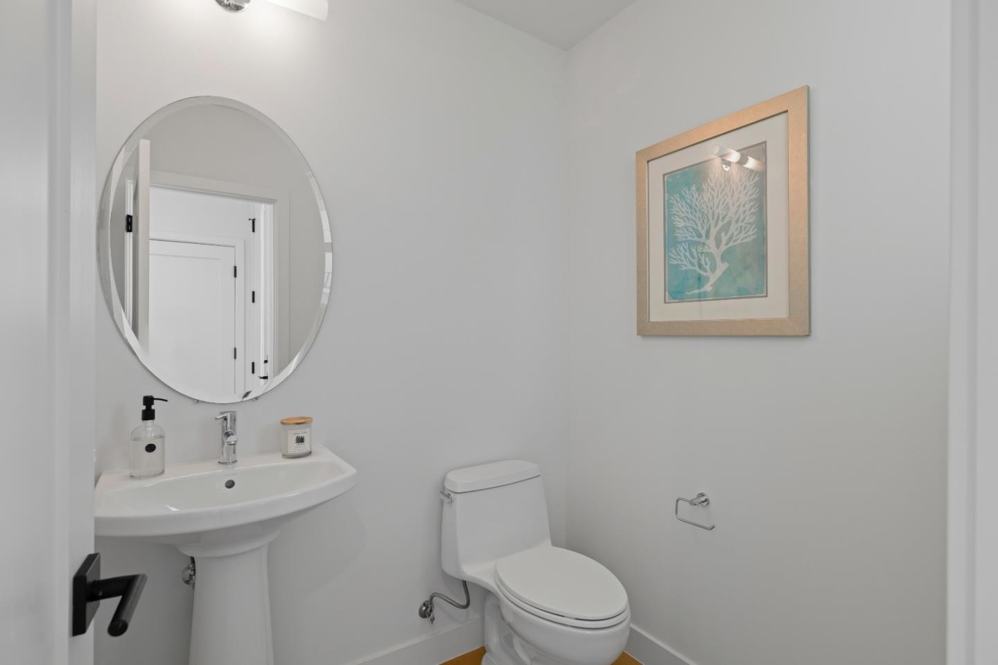 Detail Gallery Image 12 of 27 For 801 Fassler Ave, Pacifica,  CA 94044 - 3 Beds | 2/1 Baths