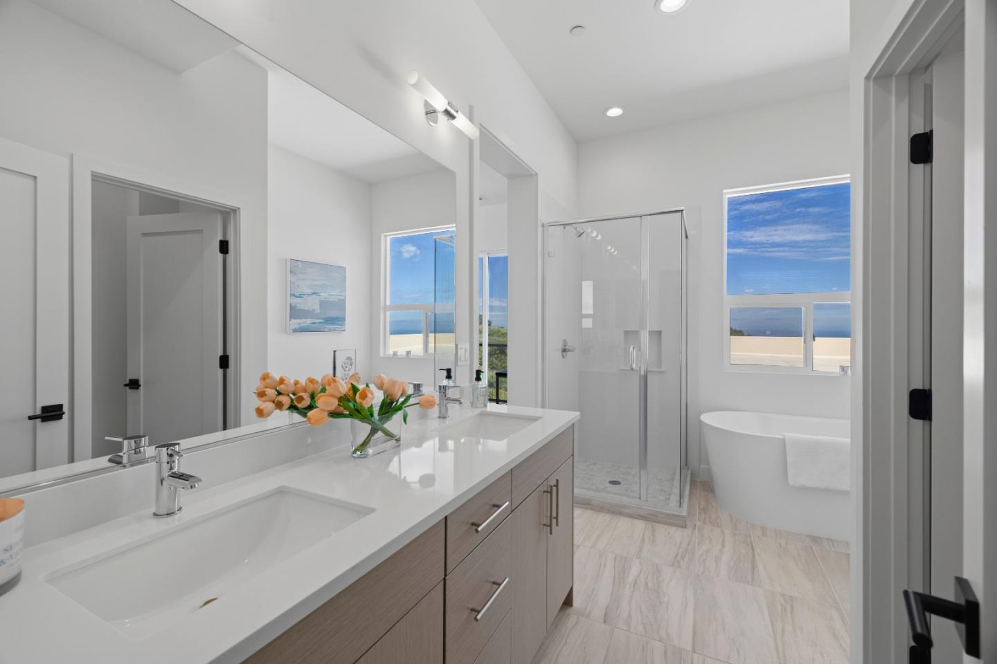 Detail Gallery Image 19 of 27 For 801 Fassler Ave, Pacifica,  CA 94044 - 3 Beds | 2/1 Baths