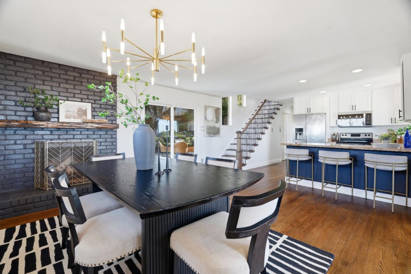 Detail Gallery Image 13 of 58 For 347 Rolling Hills Ave, San Mateo,  CA 94403 - 3 Beds | 3 Baths