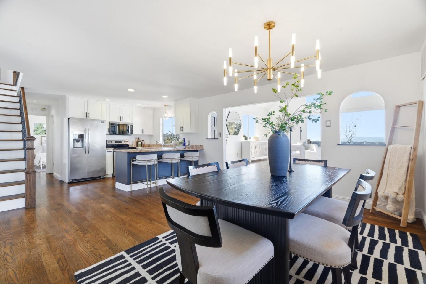 Detail Gallery Image 14 of 58 For 347 Rolling Hills Ave, San Mateo,  CA 94403 - 3 Beds | 3 Baths