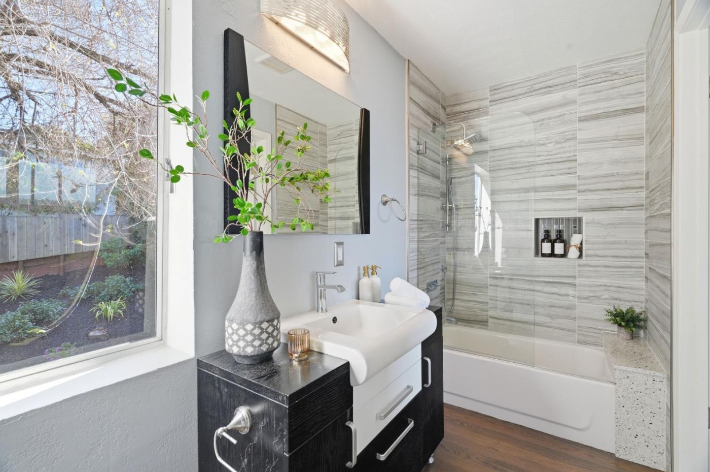 Detail Gallery Image 26 of 58 For 347 Rolling Hills Ave, San Mateo,  CA 94403 - 3 Beds | 3 Baths